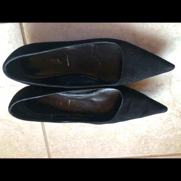 Prada black suede flat - Picture 1 of 5